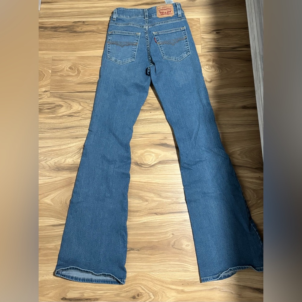 Western Style Levi’s Jeans